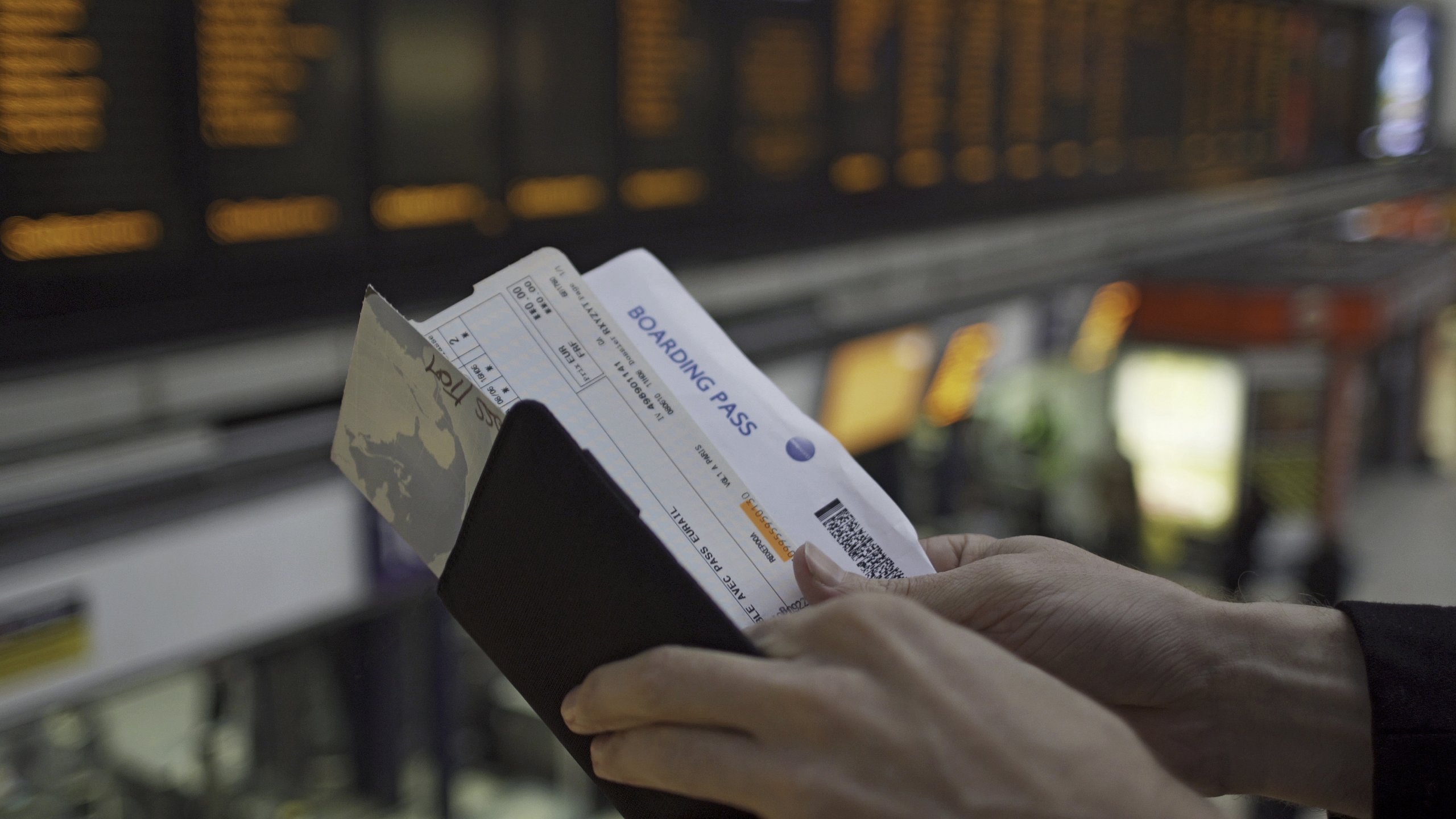 călătoriile în UK 2025, reguli noi, costuri de roaming și vize pentru Anglia